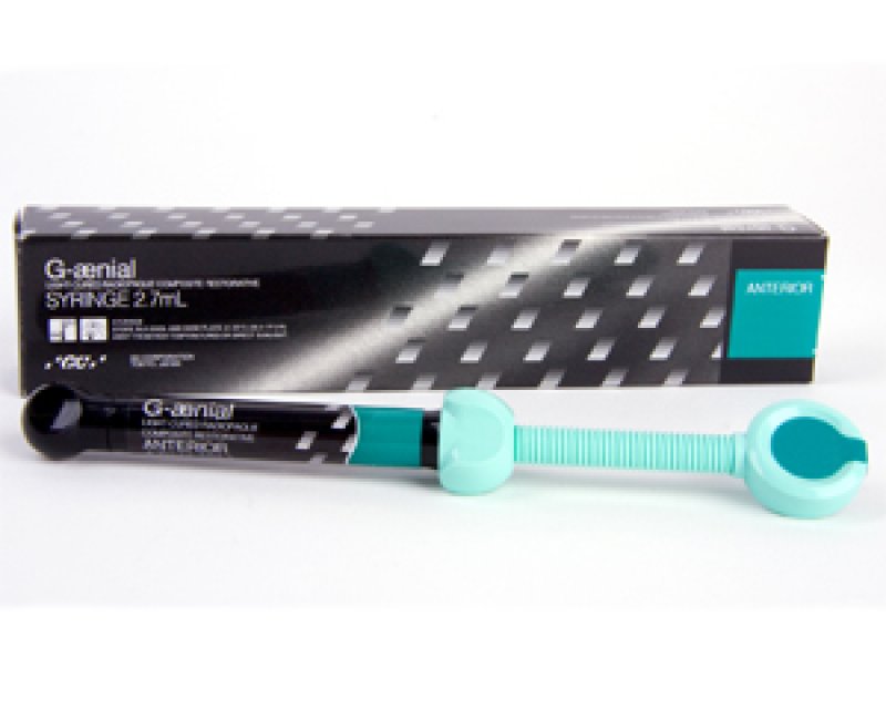 Výplňový kompozit G-aenial Anterior stř. 2,7ml (4,7g) AE