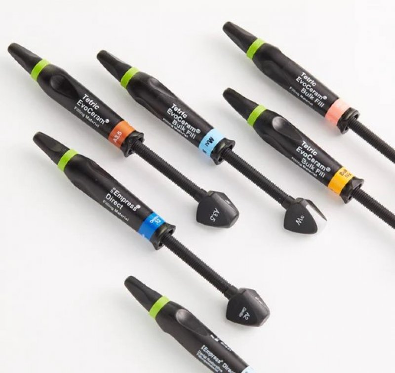 Kompozitní materiál Tetric EvoCeram (3g) A2 Dentin